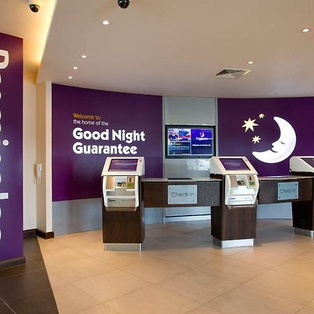Premier Inn Glasgow Pacific Quay Esterno foto