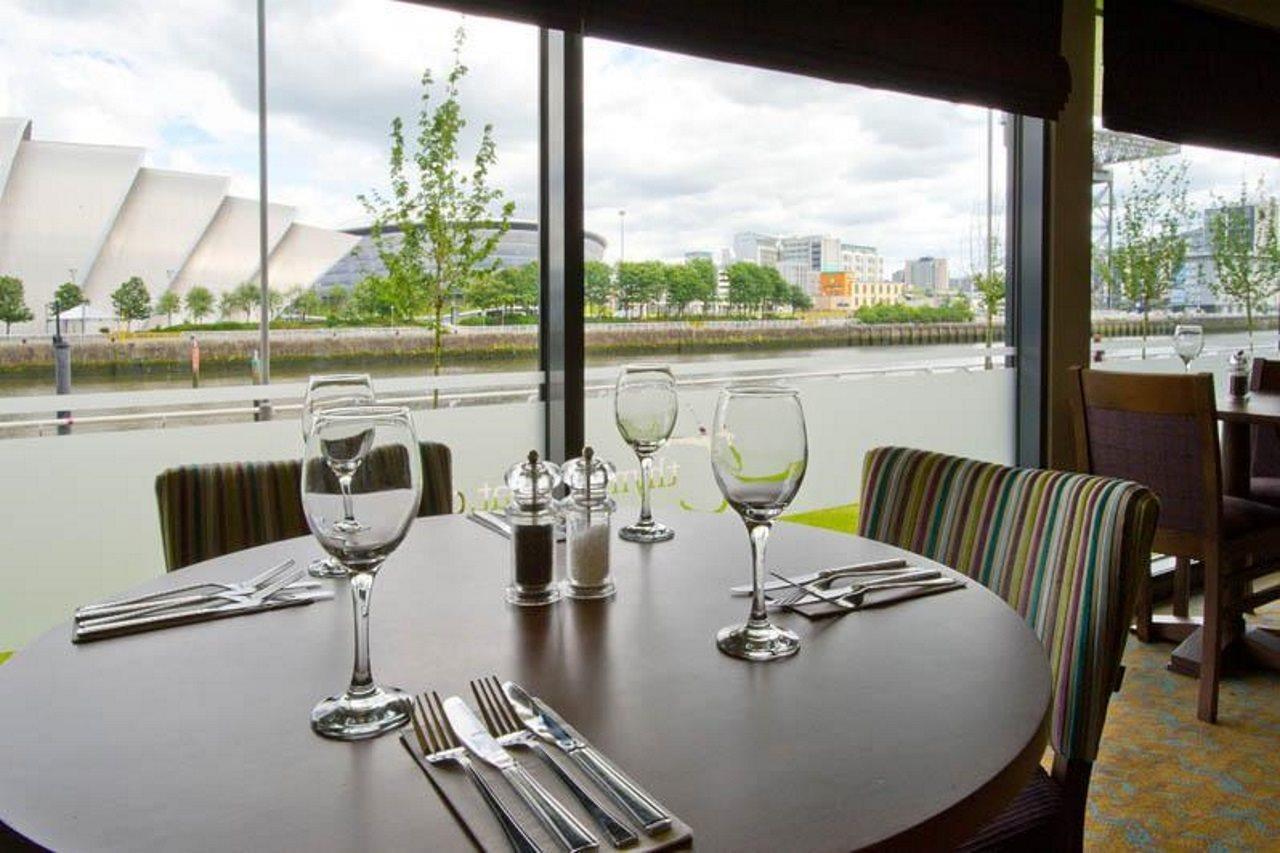 Premier Inn Glasgow Pacific Quay Esterno foto