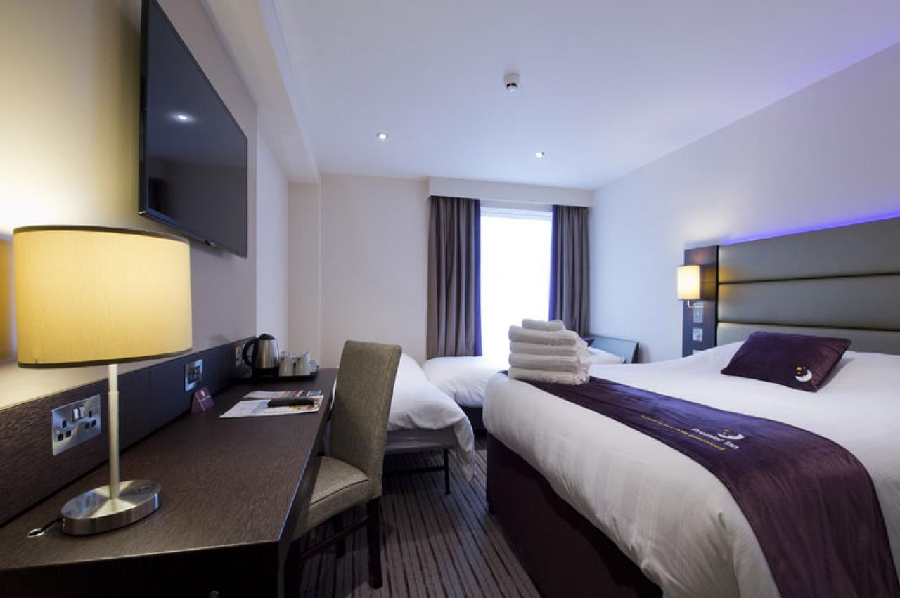 Premier Inn Glasgow Pacific Quay Esterno foto